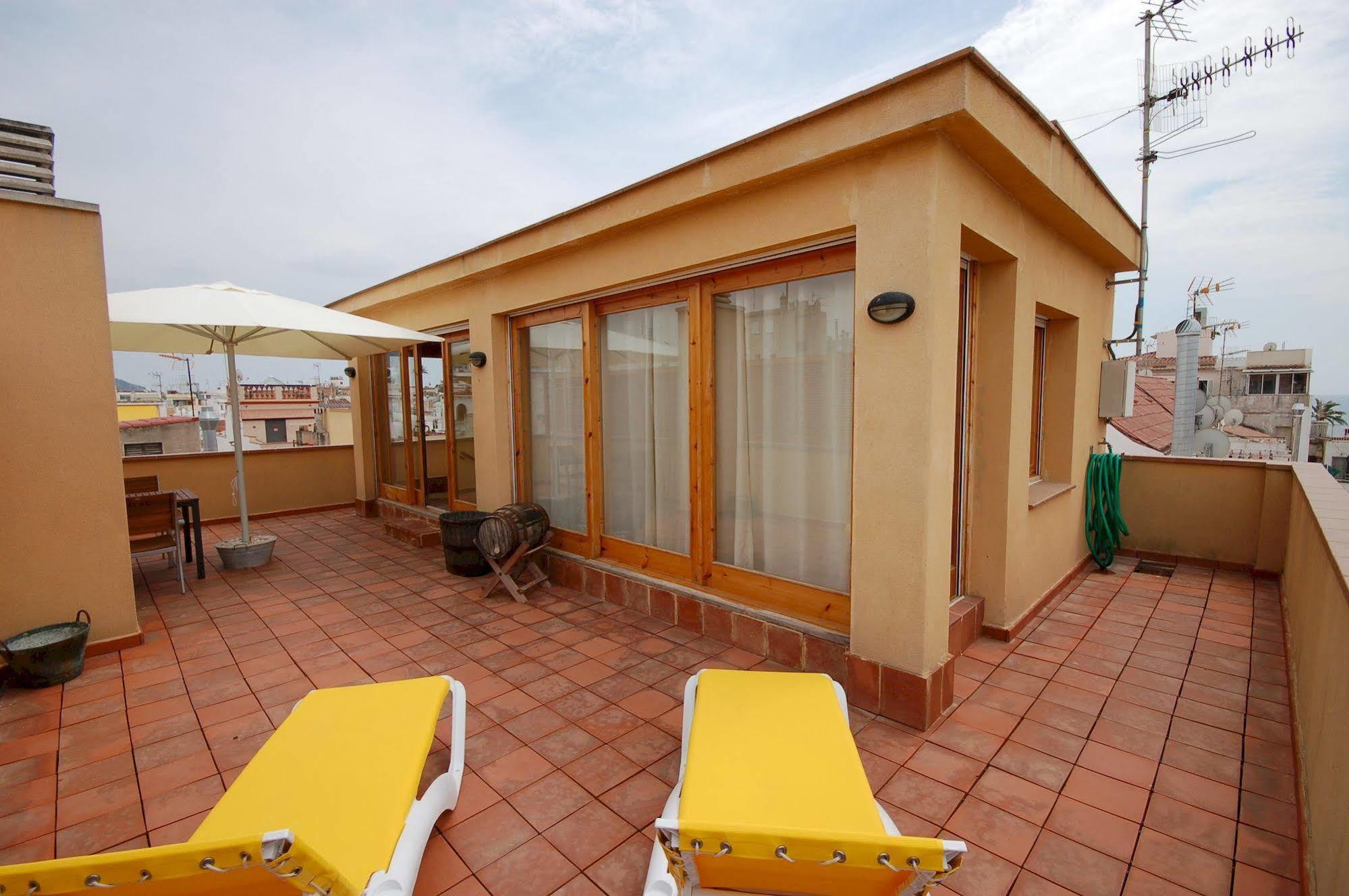 Hotel Led Sitges Buitenkant foto