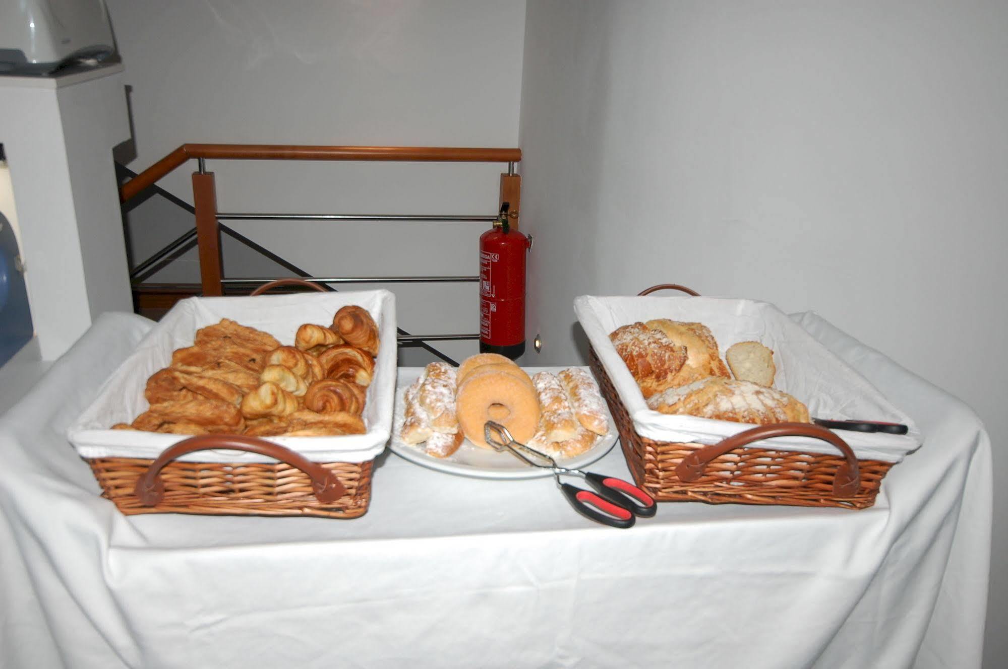 Hotel Led Sitges Buitenkant foto